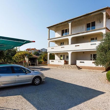 Apartments With A Parking Space Kornic, Krk - 5306 Екстер'єр фото